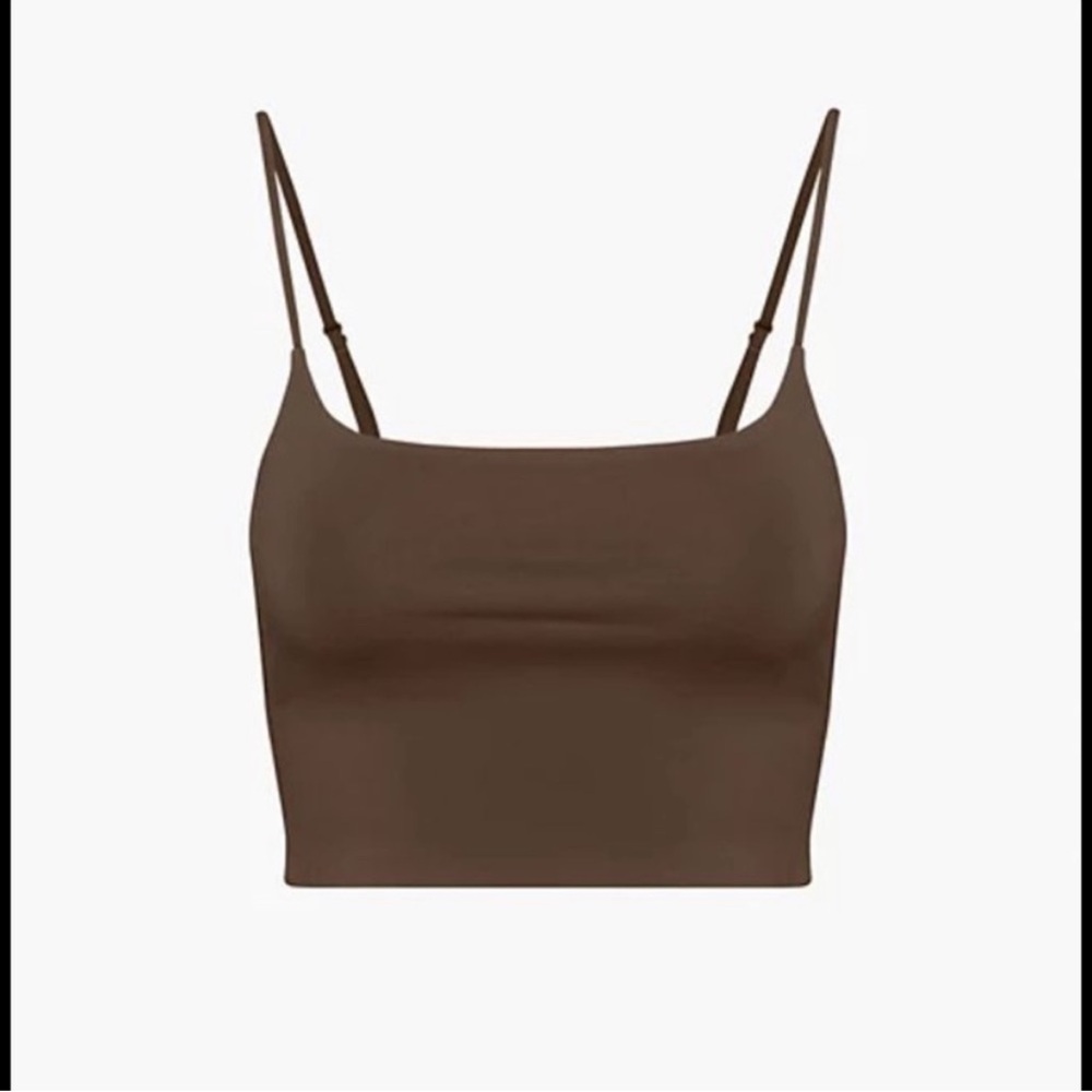 Babaton Contour Brown Cami